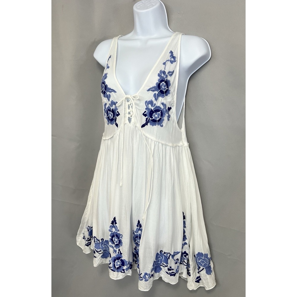 Free People Aida Slip Dress Size M Womans White Floral Embroidered Boho Hippie - Picture 6 of 15